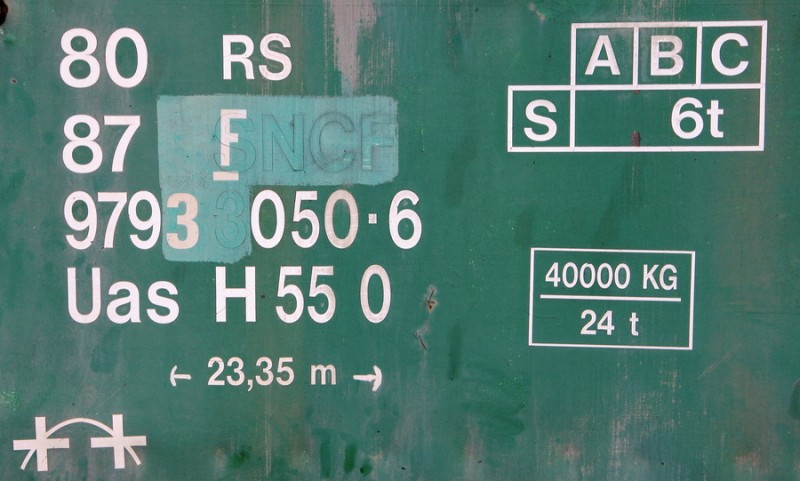 80 87 979 3 050-6 Uas H55 0 F SNCF-RS (2019-04-13 Chaulnes) (2).jpg