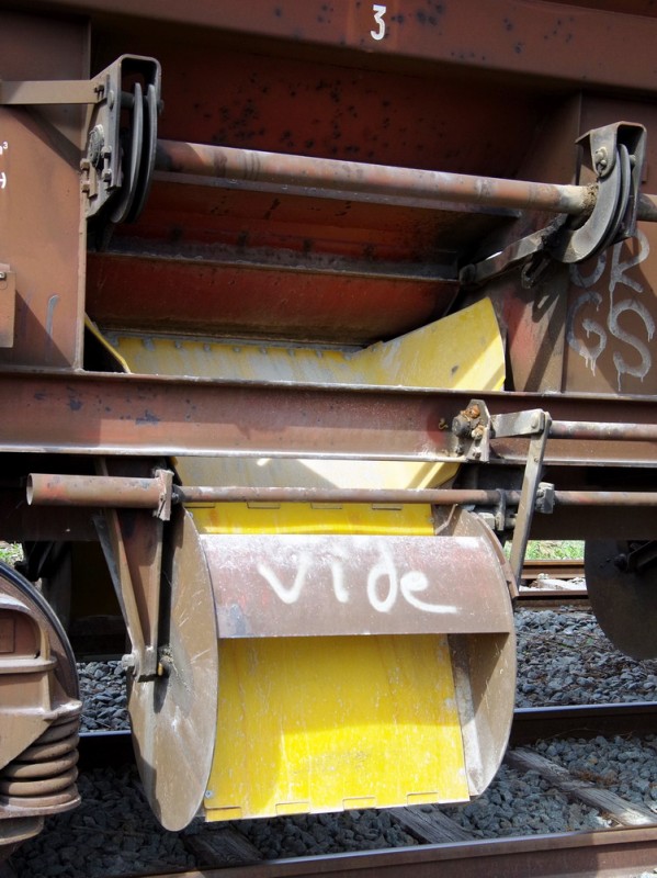 80 87 977 8 888-8 Uas D12 6 F-SNCFR (2018-04-24 Laon) (3).jpg (214.49 Kio) Vu 604 fois 80 87 977 8 888-8 Uas D12 6 F-SNCFR (2018-04-24 Laon) (3).jpg