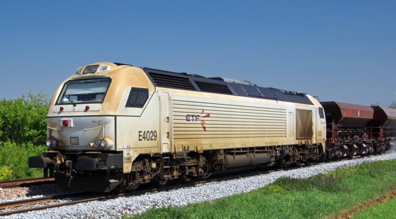 2018-05-04 prés de Nesle (2).jpg (147.77 Kio) Vu 2515 fois 2018-05-04 prés de Nesle (2).jpg