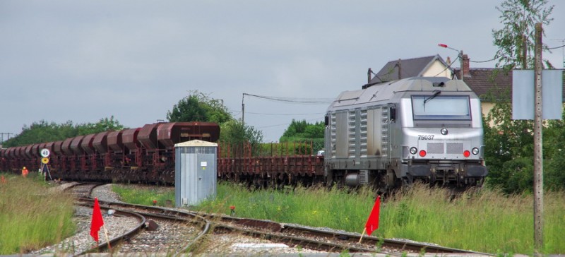 75037 (2018-05-30 gare de Chaulnes (0).jpg