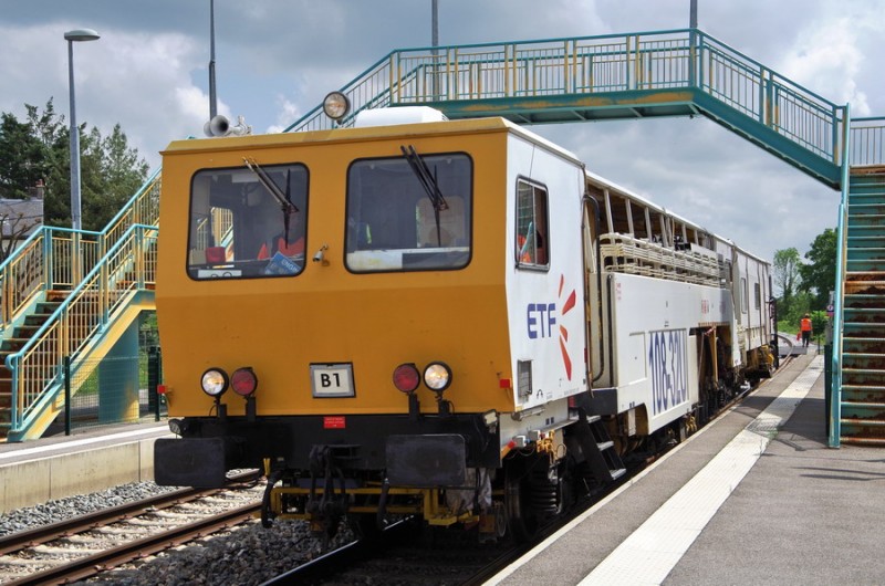 99 87 9 122 506-8 (2018-05-30 gare de Rosières) (1).jpg