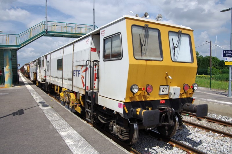 99 87 9 122 506-8 (2018-05-30 gare de Rosières) (2).jpg