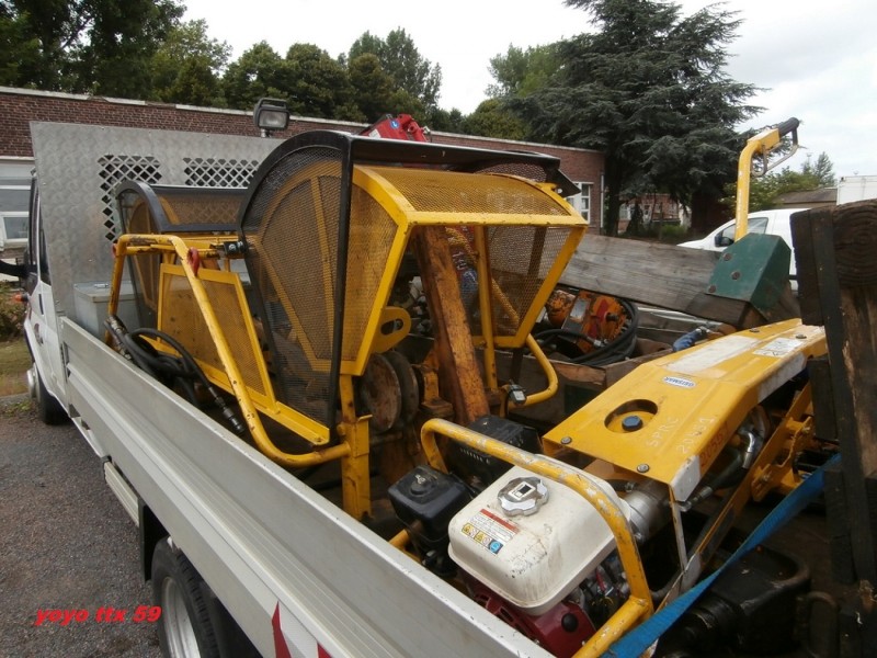 SNCF FORD TRANSIT AB078VZ=6.JPG