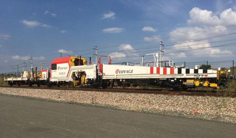 99 87 9 124 558-7 (2018-07-13 Sablé-sur-Sarthe) ZCA 2000 LGV OPERE.jpg (135.96 Kio) Vu 1833 fois 99 87 9 124 558-7 (2018-07-13 Sablé-sur-Sarthe) ZCA 2000 LGV OPERE.jpg