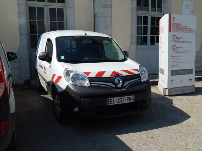 RENAULT KANGOO - EL 237 PN - SNCF (Copier).JPG