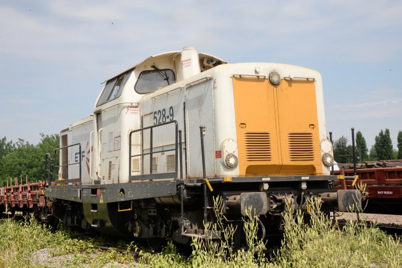 99 87 9 182 528-9 (2018-07-03 Base de travaux de Douai).jpg (175.41 Kio) Vu 8656 fois 99 87 9 182 528-9 (2018-07-03 Base de travaux de Douai).jpg
