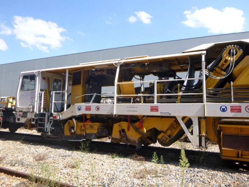 99 87 9 125 504-0 (2018-08-01 St-Leu-d'Esserent) RTG 15-2B n°605 (4).jpg (226.62 Kio) Vu 4000 fois 99 87 9 125 504-0 (2018-08-01 St-Leu-d'Esserent) RTG 15-2B n°605 (4).jpg