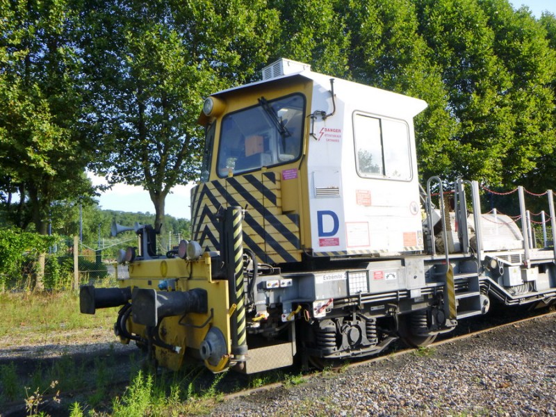 99 87 9 131 501-8 ETF Plasser & Theurer (2018-08-01 St-Leu-d'Esserent) (6).jpg