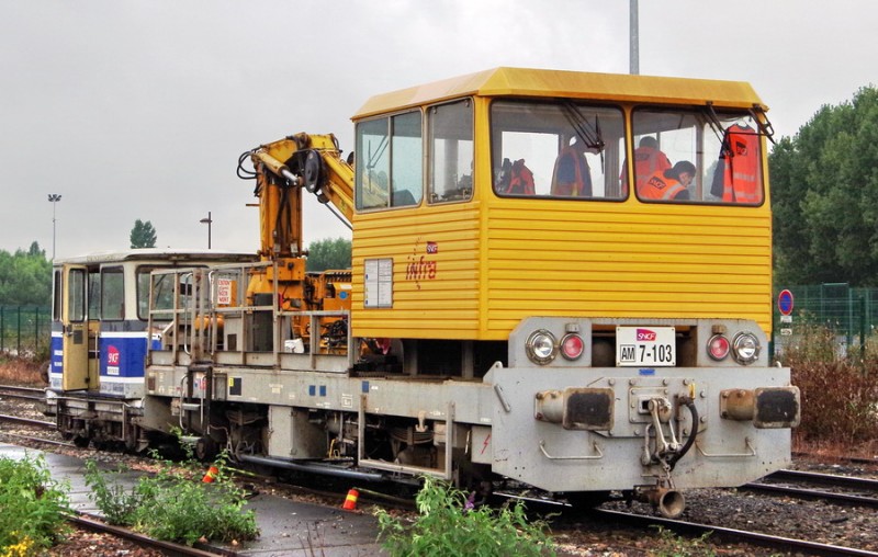 99 87 9 762 021-3 (2018-08-13 gare de St Quentin) Mauzinette 1 (1).jpg