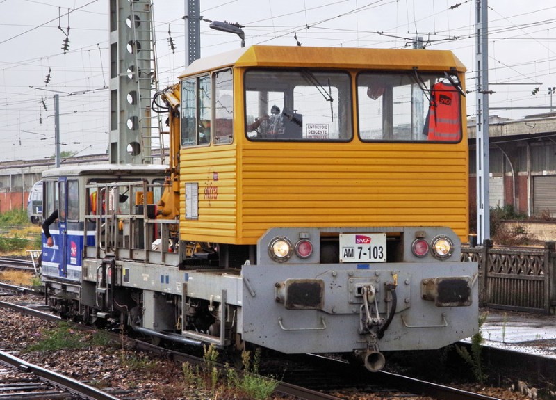 99 87 9 285 203-5 (2018-08-13 gare de St Quentin) Mauzinette 1 (1).jpg