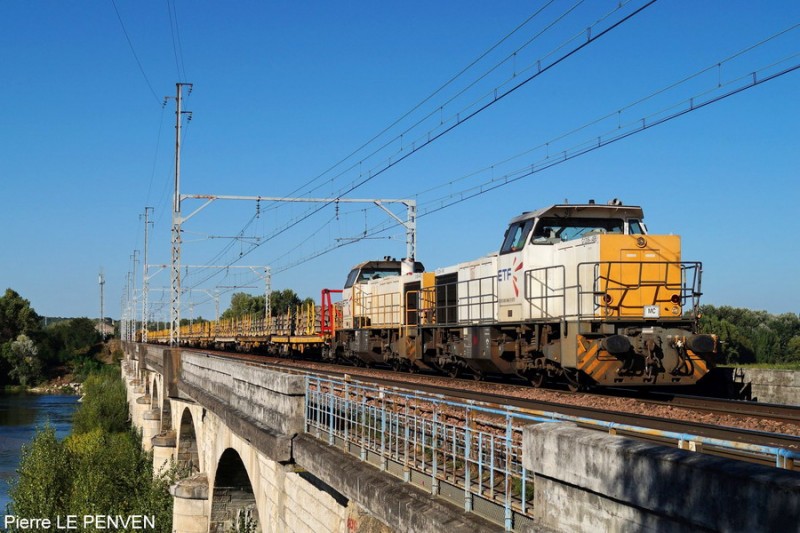 (1) Train MC 2018-09-11 Montlouis-sur-Loire.jpg