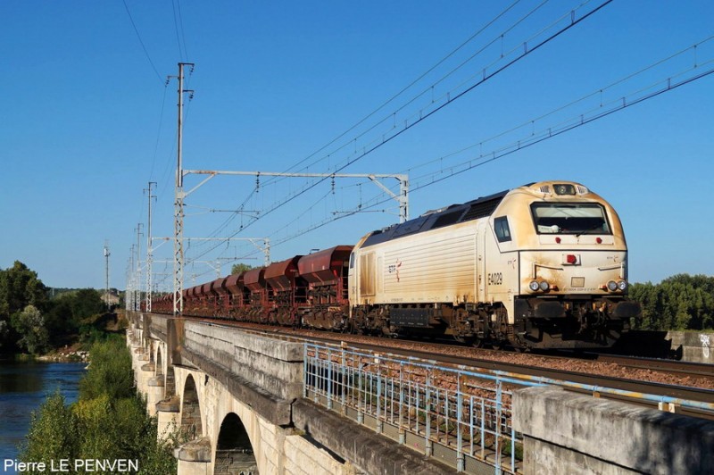 (5) Train K3 K4 2018-09-11 Montlouis-sur-Loire.jpg