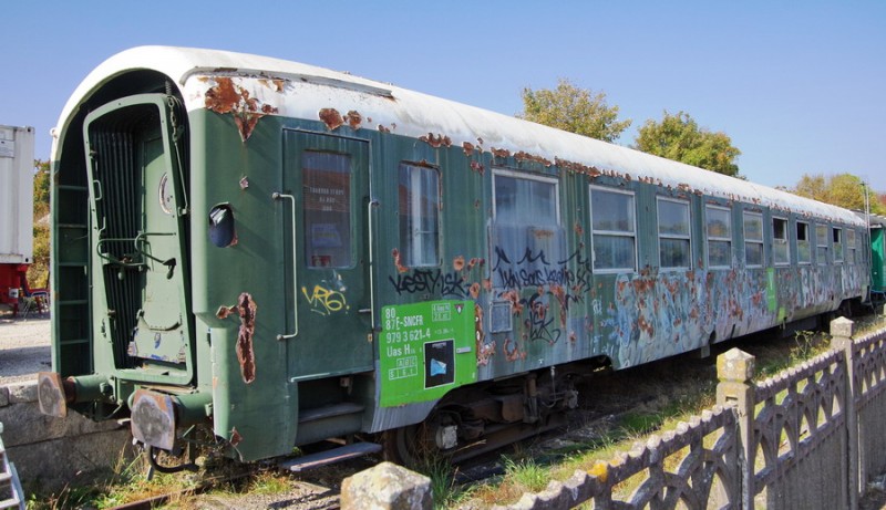 80 87 979 3 621-4 Uas H55 0 D-SNCFR (2018-10-10 gare de Guignicourt) (4).jpg (164.11 Kio) Vu 2981 fois 80 87 979 3 621-4 Uas H55 0 D-SNCFR (2018-10-10 gare de Guignicourt) (4).jpg