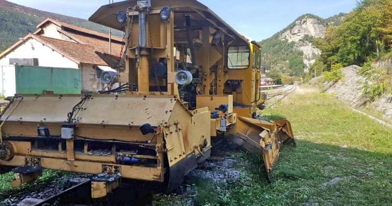 Matisa R7 S n°6220 (2018-10-18 Annot) les Chemins de Fer de Provence (3).jpg (188.22 Kio) Vu 6244 fois Matisa R7 S n°6220 (2018-10-18 Annot) les Chemins de Fer de Provence (3).jpg