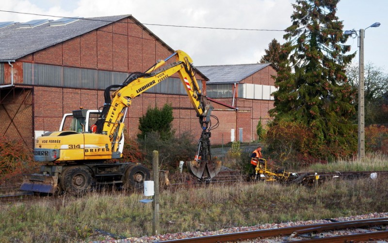 Liebherr 314 (2018-11-13 Nesle) (11).jpg