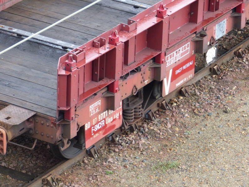 80 87 977 1 677-1 Uas S04 6 F-SNCFR (2018-11-11 SPDC) (4).jpg
