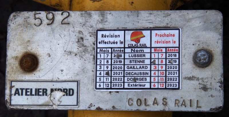 TS2 n°1282685 (2018-12-07 Longueau) Colas Rail 592 (2).jpg