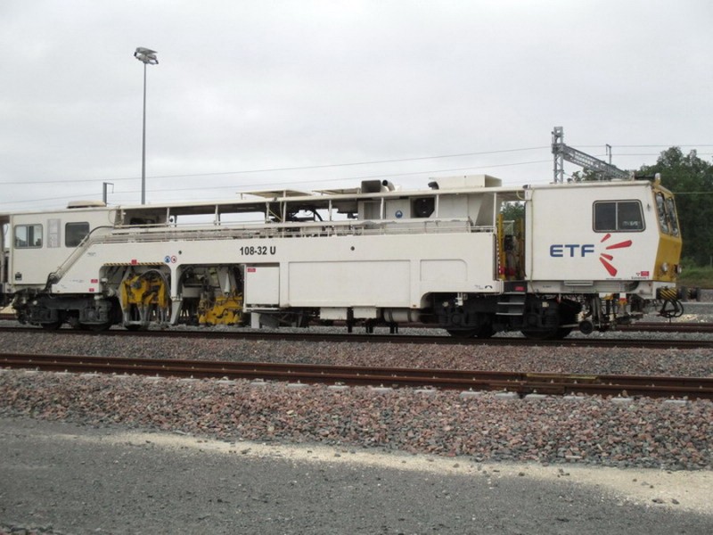 99 87 9 122 505-0 - 108-32U n°2617 (2015-03-06 base de Villognon SEA)  (2).jpg