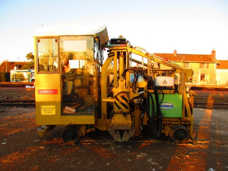 MRT 4SR (2019-02-25 gare de Reignac) n°11163-530 Lorry 1 SNCF-LM (1).jpg (219.23 Kio) Vu 7858 fois MRT 4SR (2019-02-25 gare de Reignac) n°11163-530 Lorry 1 SNCF-LM (1).jpg