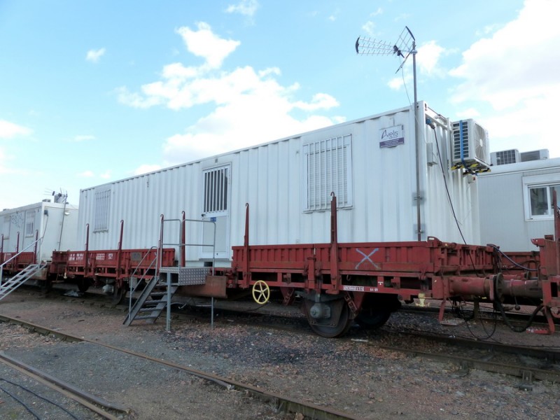 (3) 40 87 959 4 085-2 Us K55 2 F SNCF-LM (2019-03-11 gare de Joué-les-Tours) (1).jpg