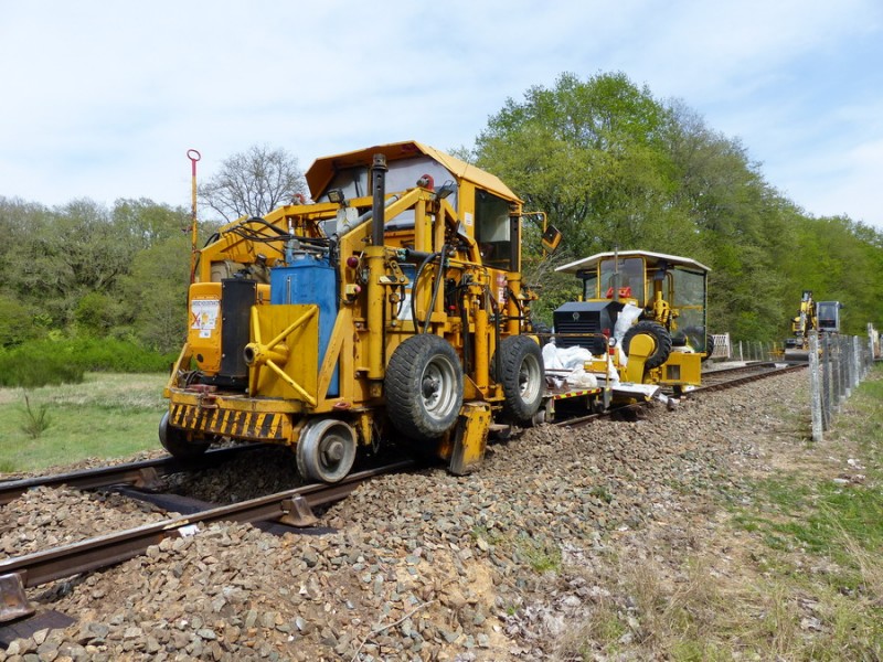 2019-04-21 (58) sortie Veigné direction Esvres ex PN 35.jpg