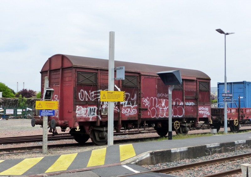 (1) 40 87 959 3 788-2 Us G98 2 F-SNCFR (2019-04-21 (2) gare de Joué les Tours PK 241,192).jpg (181.33 Kio) Vu 9147 fois (1) 40 87 959 3 788-2 Us G98 2 F-SNCFR (2019-04-21 (2) gare de Joué les Tours PK 241,192).jpg