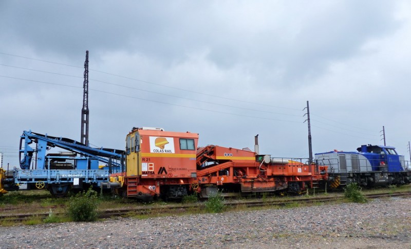 99 87 9 125 522-2 R21 (2019-05-19 SPDC) Matisa n°47057 Colas Rail (3).jpg