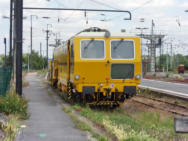 99 87 9 124 042-2 - 108-275 LC (2019-96-01 gare de Douai) (1).jpg