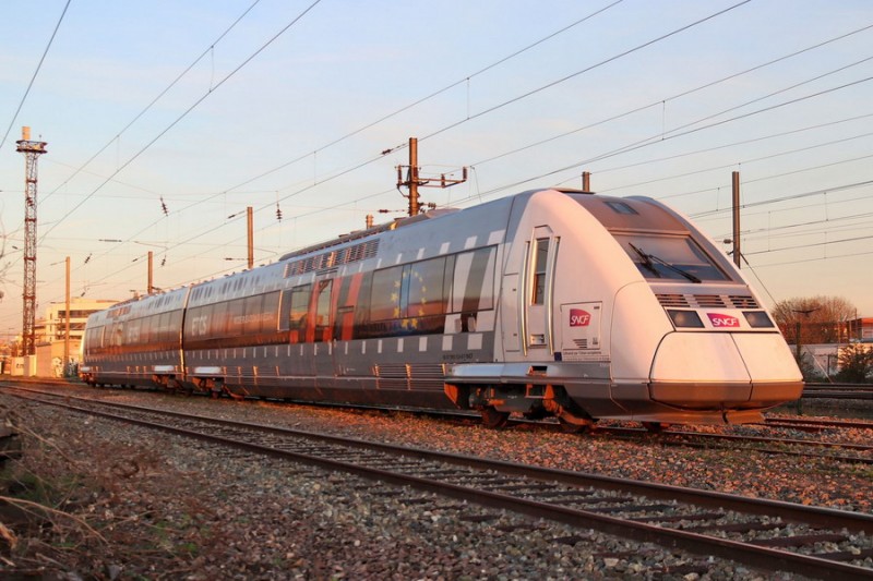 X 72633-634 (2019-04-05 poste 1 du Bourget) (1).jpg (172.32 Kio) Vu 29304 fois X 72633-634 (2019-04-05 poste 1 du Bourget) (1).jpg