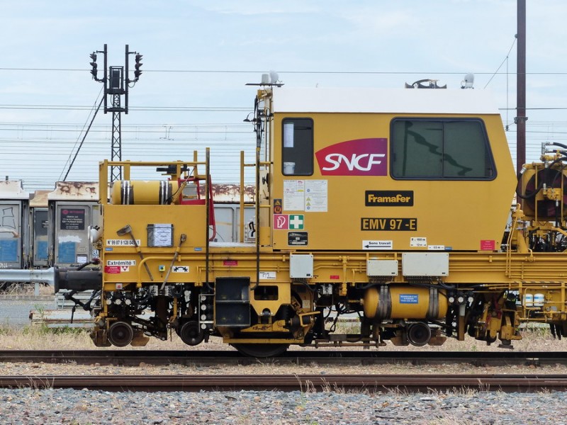 999 87 9 128 045-1 EMV97E (2019-06-23 SPDC) SNCF-NT 9.322 (2).jpg