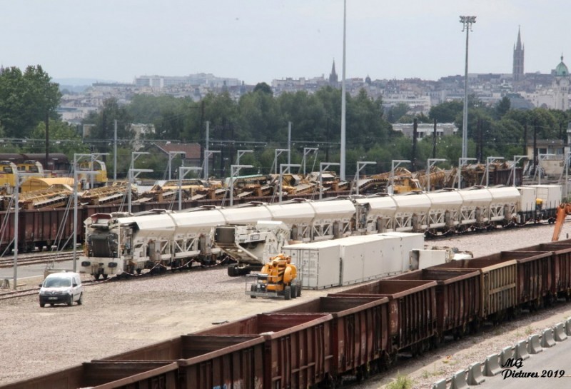 2019-07-18 Puy-Imbert (41).jpg (176.69 Kio) Vu 6152 fois 2019-07-18 Puy-Imbert (41).jpg