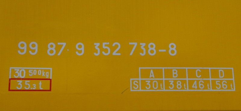 99 87 9 352 738-8 EXBT (2019-07-23 Longueau) TR 25 (2).jpg