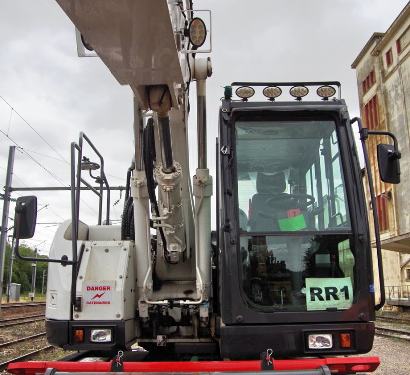 ACX23RR (2019-07-30 Poix de Picardie) Felcourt Rail D28 (14).jpg