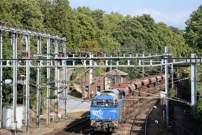 G 2000 BB 5001750 (2019-08-01 Amiens-Saint-Roc) Q du train K2.jpg