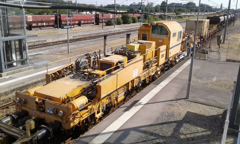 99 87 9 125 528-9 SSP 230 T Dynamic (2019-08-02 gare d'Abancourt) Railmat (15).jpg