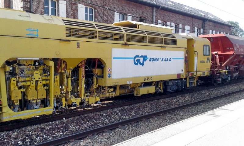 99 87 9 122 532-4 B45D (2019-07-23 gare d'Abancourt) GCF Roma (7).jpg