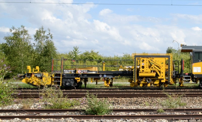 99 87 9 122 537-3 B45D (2019-08-07 gare de Saleux) Matisa n°4539 GCF (4.JPG (200.18 Kio) Vu 4493 fois 99 87 9 122 537-3 B45D (2019-08-07 gare de Saleux) Matisa n°4539 GCF (4.JPG