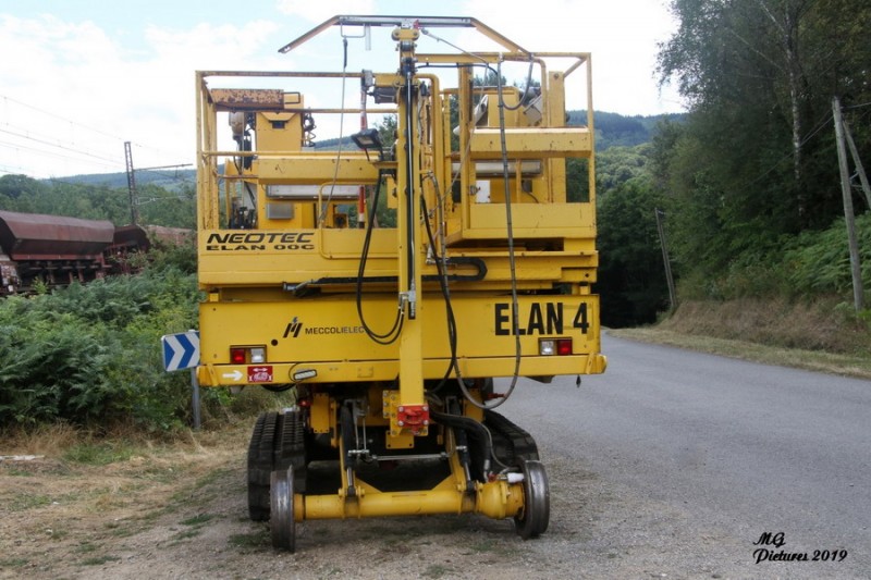 NEOTEC ELAN00C (2019-08-10 près de Bersac-sur-Rivale 87) Meccoli ELEC ELAN 4 (4).jpg