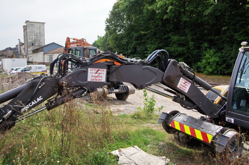 Mecalac 8MCR (2019-08-27 Poix de Picardie) (7).jpg