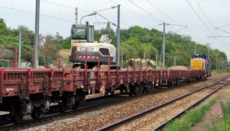 (7) 2019-08-27 gare de Saleux) 211-3 (7).jpg (177.04 Kio) Vu 1201 fois (7) 2019-08-27 gare de Saleux) 211-3 (7).jpg