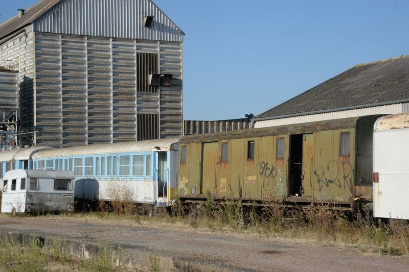80 87 979 0 675-3 Uas (2019-09-19 Auneau) + 40 87 951 0 219-8.jpg (181.78 Kio) Vu 5924 fois 80 87 979 0 675-3 Uas (2019-09-19 Auneau) + 40 87 951 0 219-8.jpg