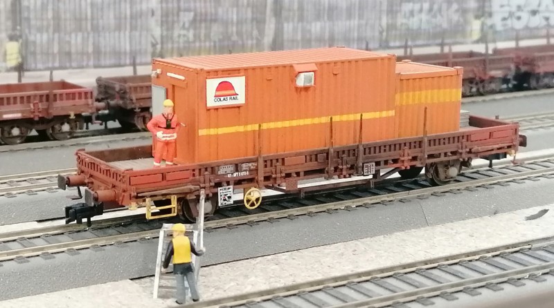 Wagon Ks COLAS Rail sur base Roco n°10.jpg