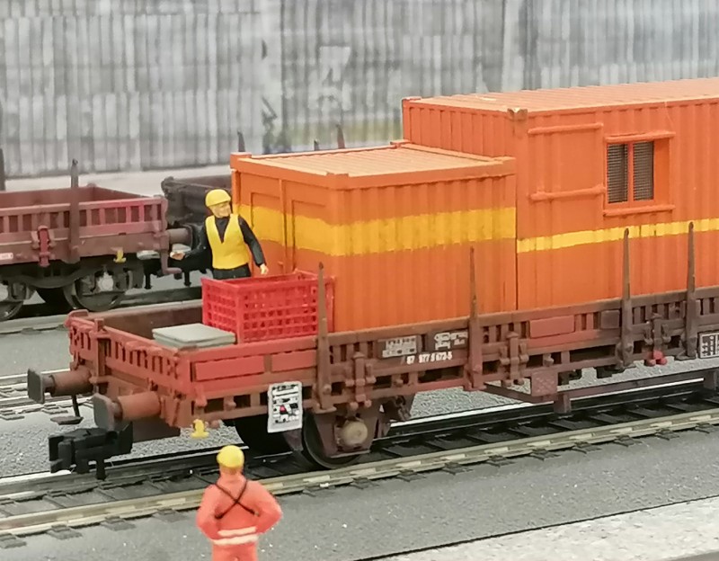 Wagon Ks COLAS Rail sur base Roco n°10 03.jpg