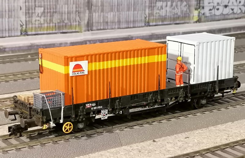 Wagon Ks COLAS Rail sur base Roco n°7 01.jpg
