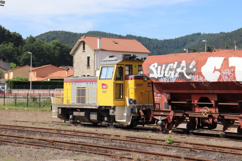 Y 9087 Infra à Langeac 23-06-2019 (2).JPG