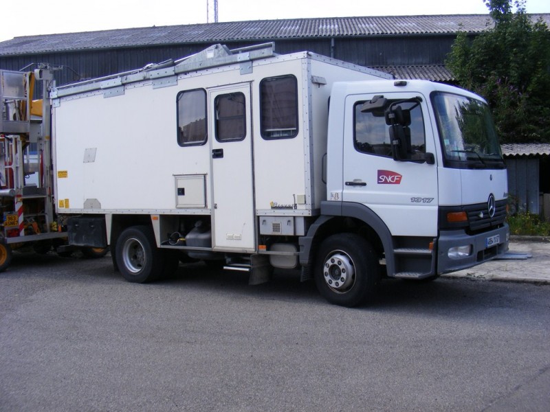 MERCEDES ATECO 1317 - 4654 YX 67 (1) (Copier).JPG