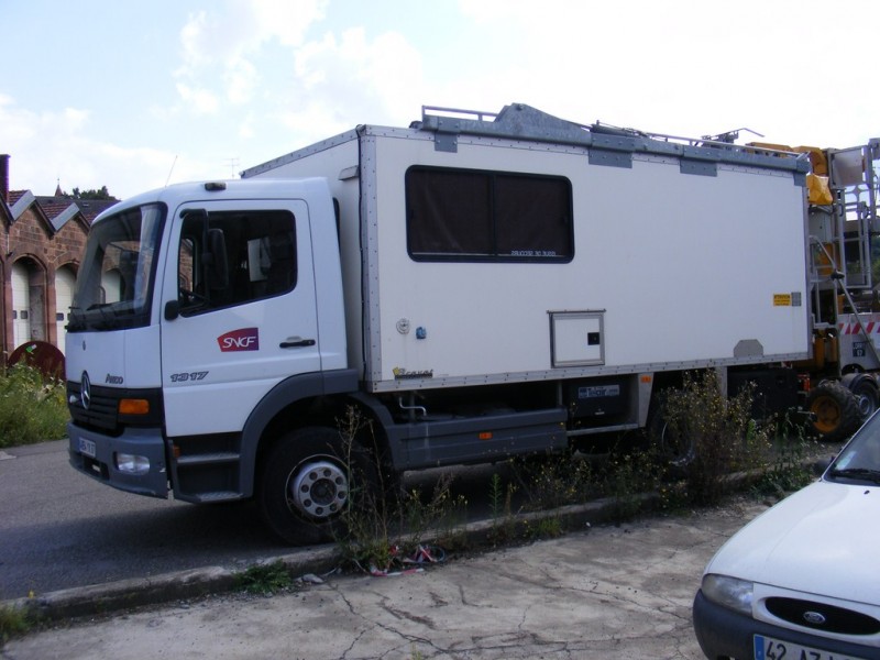 MERCEDES ATECO 1317 - 4654 YX 67 (5) (Copier).JPG