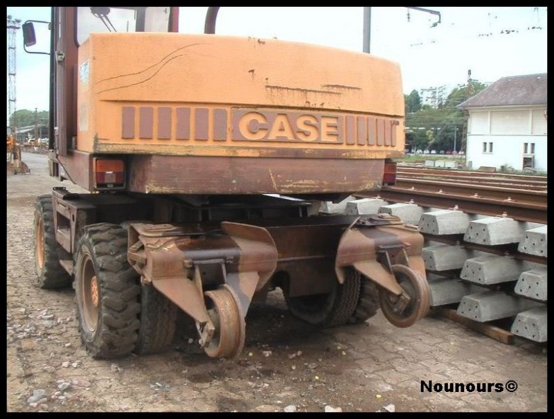 Case688P_2332_R&F_Détail_lorry.jpg