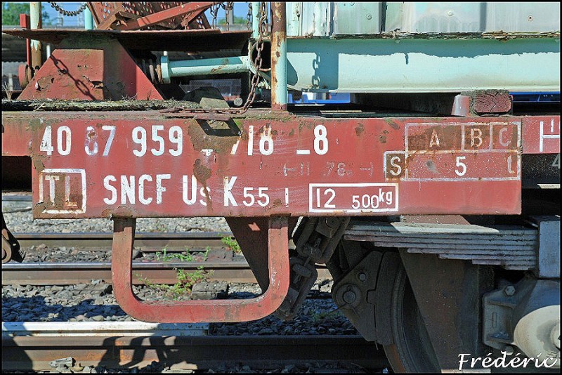 40 87 959 4 718-8 TL Us K55-1 StJory03 220510-border.jpg