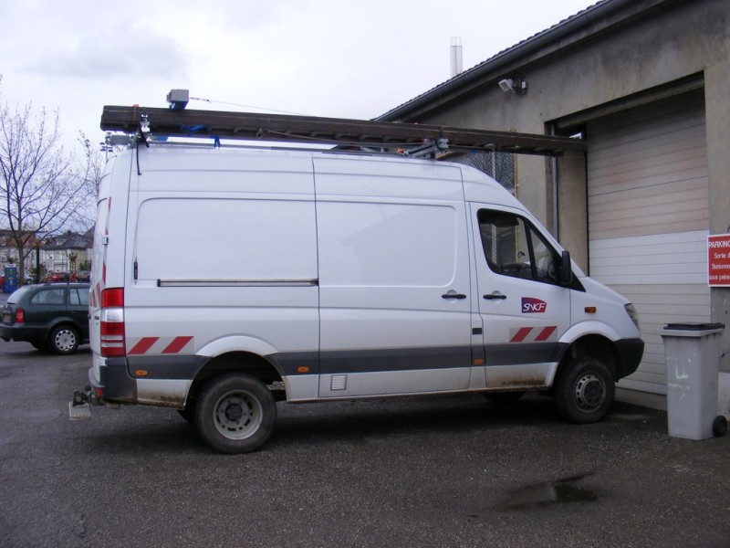 MERCEDES 516 - BV 551 WH (1) (Copier).JPG